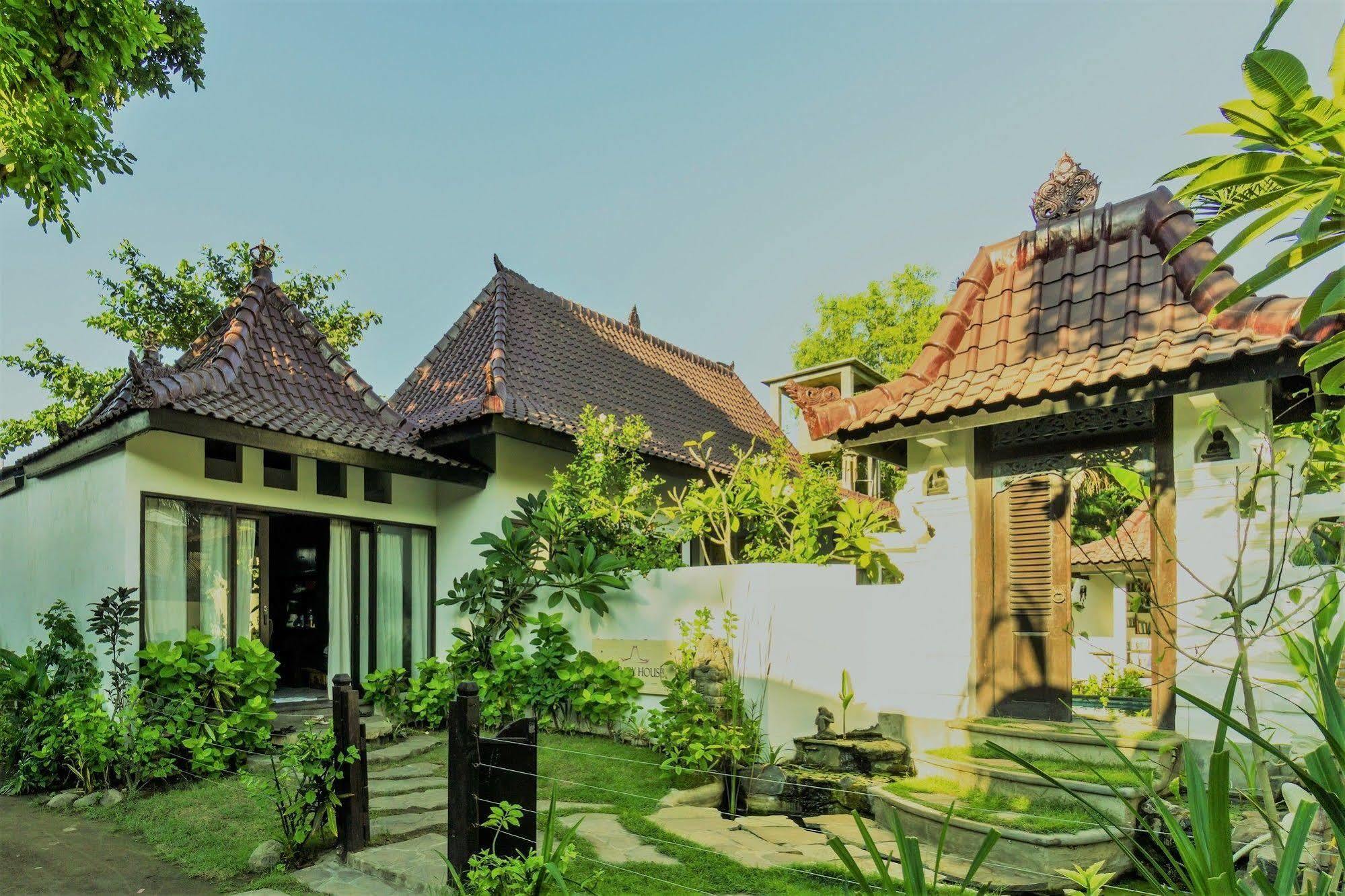 Ambary House Gili Trawangan- 2 Bedroom Private Villa, Pool ภายนอก รูปภาพ